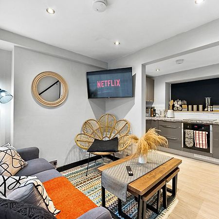 30 Percent Off! Elegant Cottage Of Whitby - Sleeps 5 Экстерьер фото
