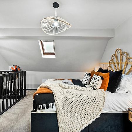 30 Percent Off! Elegant Cottage Of Whitby - Sleeps 5 Экстерьер фото