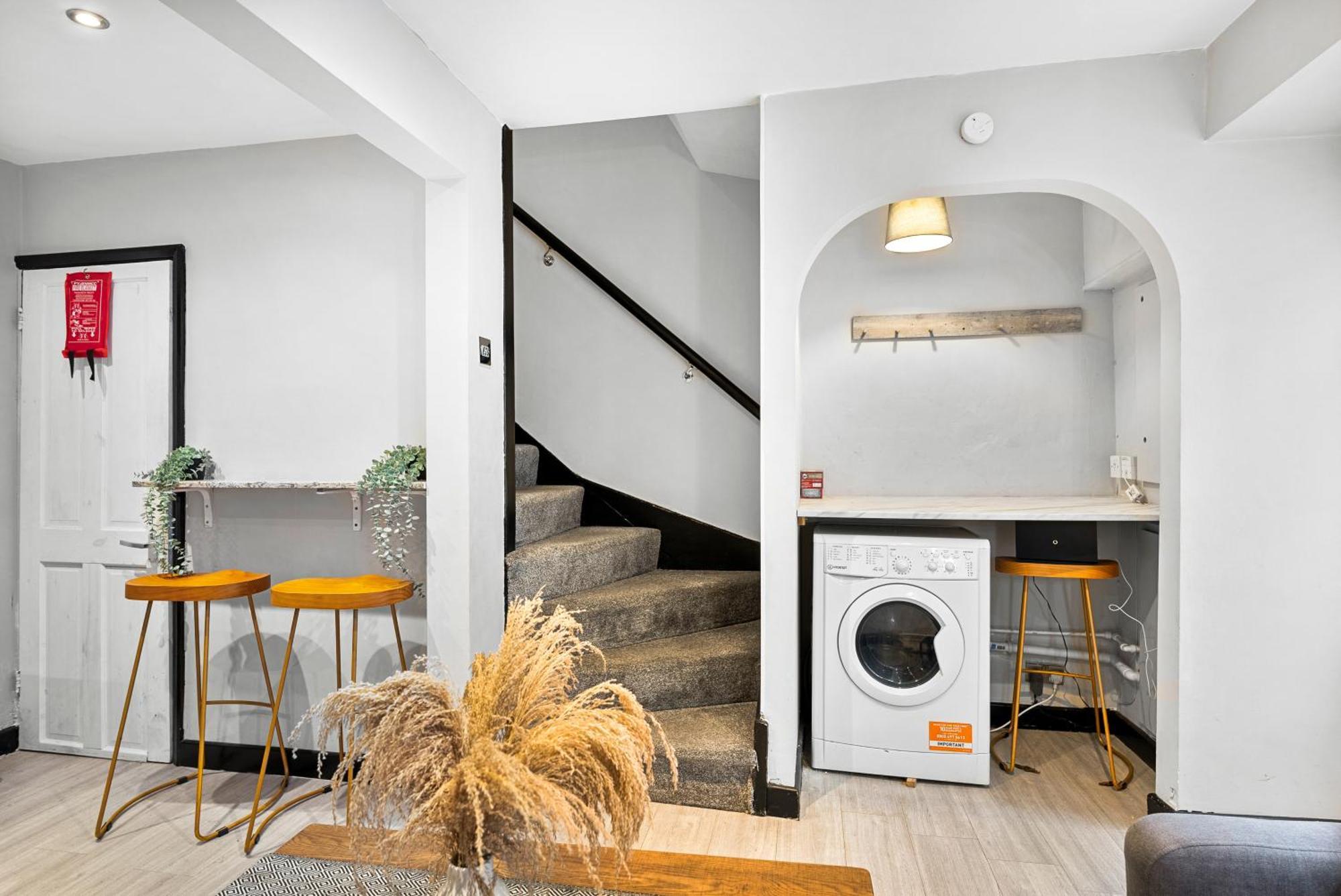 30 Percent Off! Elegant Cottage Of Whitby - Sleeps 5 Экстерьер фото