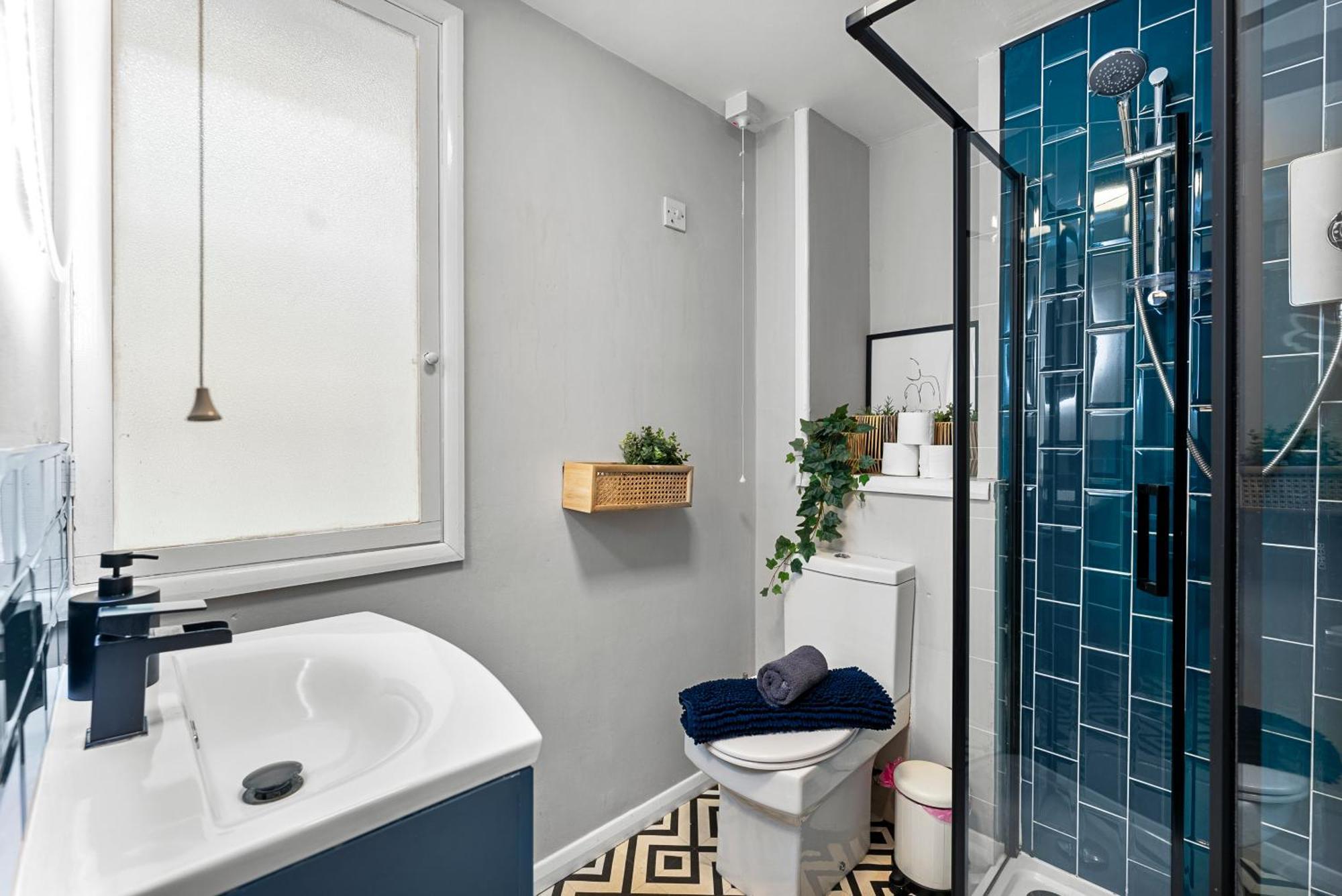 30 Percent Off! Elegant Cottage Of Whitby - Sleeps 5 Экстерьер фото